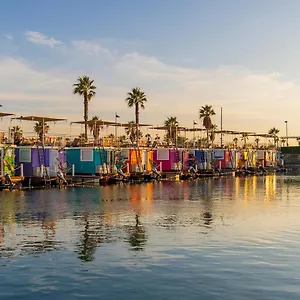 Boat Haus - Casas Flotantes Frente A Gibraltar Botel