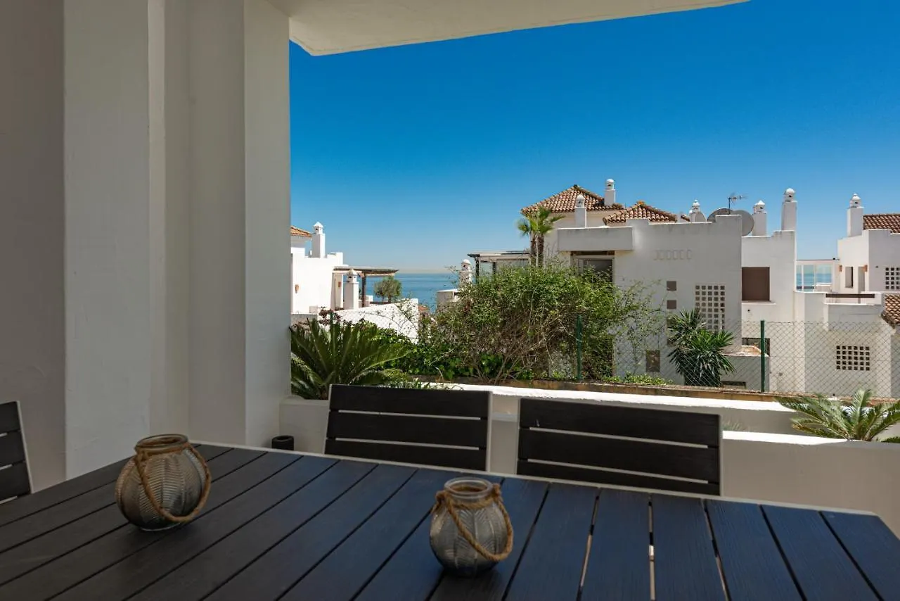 2149-Amazing Groundfloor 3 Bedrooms On Golf, Pools Alcaidesa 0*,  Spain