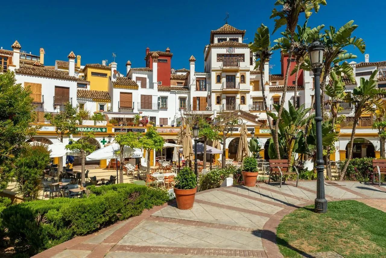 2149-Amazing Groundfloor 3 Bedrooms On Golf, Pools Alcaidesa 0*,
